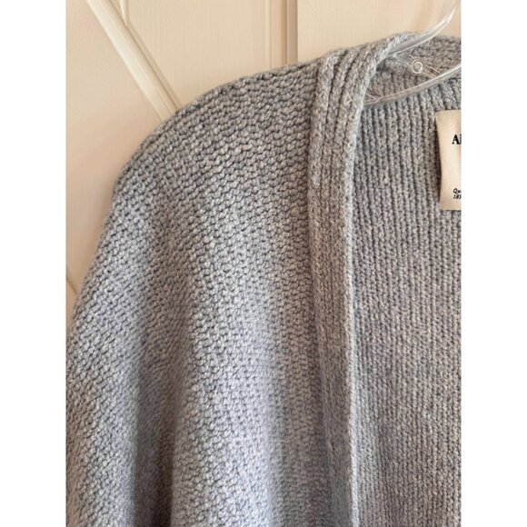 NWT Abercrombie & Fitch Light Blue Non-Closure Cardigan Womens Size Large - Picture 2 of 8